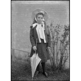 Girl with a parasol and no gloves