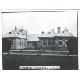 CLYDE Dunstan Hospital