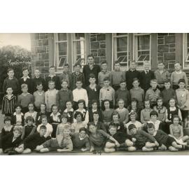 Standard 4, Kaikorai School, 1935