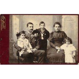 William and Florence Dawson with their children Geoffrey, Hoani, and Stephen