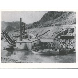 Hartley and Riley Beach Dredge