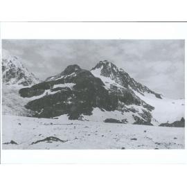 Mount Coates (named by A.J. Scott) 7850 feet previously unclimed[sic].