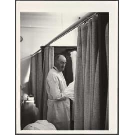 Dr Russell Ritchie
