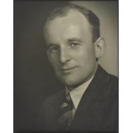 Dr William Hawksworth
