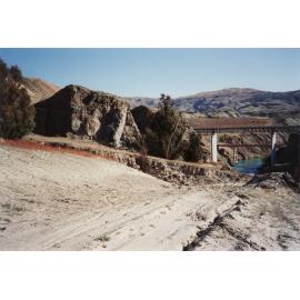 Bannockburn Bridge prior to Lake Dunstan filling