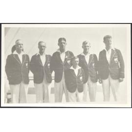Group of rowers in New Zealand team uniform
