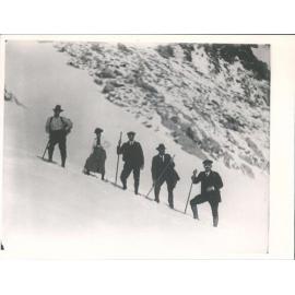 Hon R. H Rhodes and party on Sealy Track above Mueller Hut, March 1915