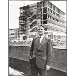 Dr Robin Irvine, Vice Chancellor, University of Otago
