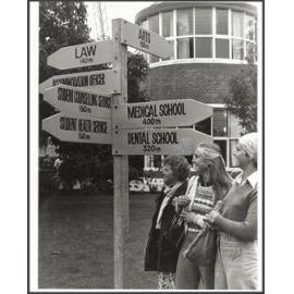 Students on campus, University of Otago