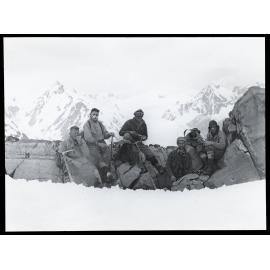 D. Bryant, N. Thomson, L. Allan, G. Mace and R. Syme on Glacier Dome