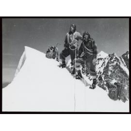 Bryant and Syme on way to Haidinger