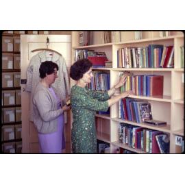 St Edmund's School library