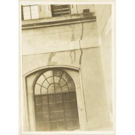 Cracked wall, Seacliff Hospital