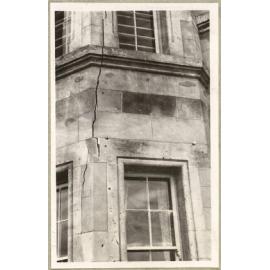 Seacliff Hospital, Views of Crack at Bay Window, South end of Main Building