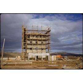 Dunedin Airport control tower under construction