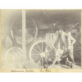 Hermann Fulton, Lee Flat