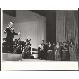 Winner Malcolm Smith giving final performance