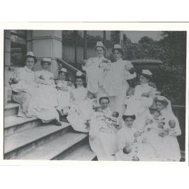 St Helens Maternity Hospital, Karitane nurses