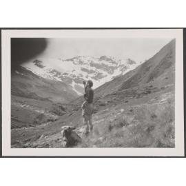 'Mts at head of Hunter Valley, W. Branch. Upper Studholme Pass at left'