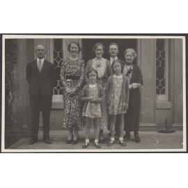 Jean Hart (second from left)