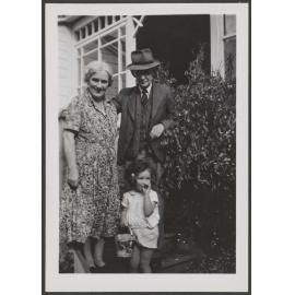 'Archie Baxter, Millicent B and James child'