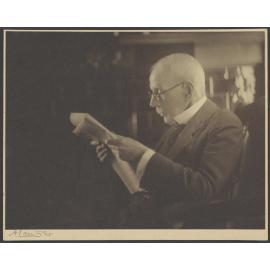  Hyam Hart