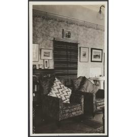 Interior, Bankton