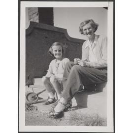 Elizabeth Thompson and one of her children