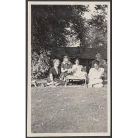 'Great Missenden 1936(?), Ida Lawson, Lel's nurse, Lel, me, Reggie Howlett'