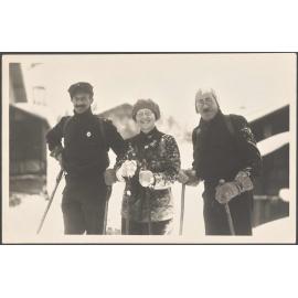 Unidentified man, Lesley Brasch, Esmond de Beer