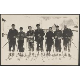 Skiing holiday, including Lesley Brasch and Esmond de Beer