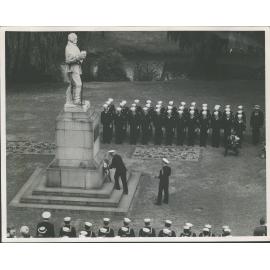 Rear-Admiral G.Duzek laying the wreath at R. F. Scott's statue 