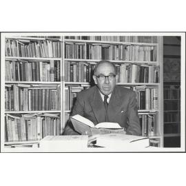 'Esmond de Beer, 36 A Heriot Row'