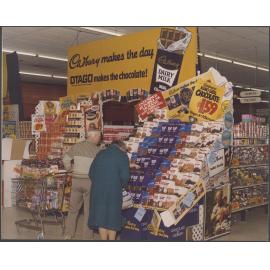 'Cadbury makes the day Otago makes the chocolate!' display stand