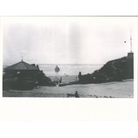 Cave Rocks Band Rotunda