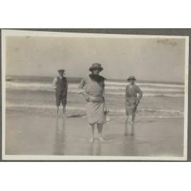 [Hyam Brasch] and two unidentified women at beach