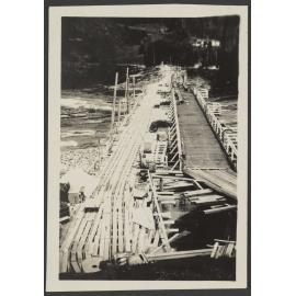 Kawarau Falls Bridge construction