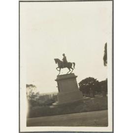 Statue of a soldier on a horse