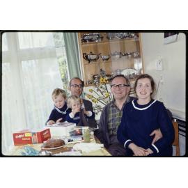 Hanan family group at 108 Highgate