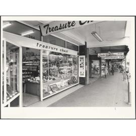 Treasure Chest, Golden Block