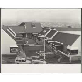 Roslyn Village Shopping Centre