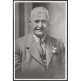 Dr William H. Newlands