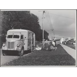 Mothers attending a mobile unit visit