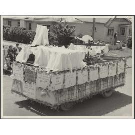 Linden parade float during the Tawa Flat Centennial