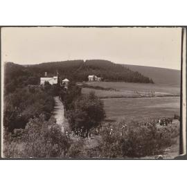 Scenery and people at Wairongoa Springs