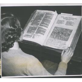 Bishop's Bible, Reed collection, Dunedin Public Library