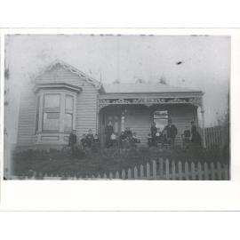 10 Glen Rd at Tram terminus