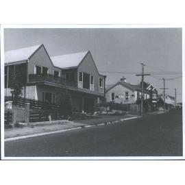 Meadow St, Mornington