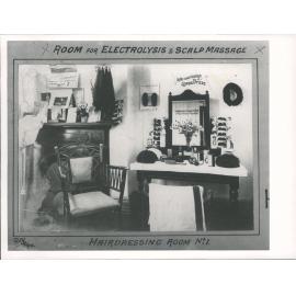 Hendy's Hairdressing, hairdressing room no.1