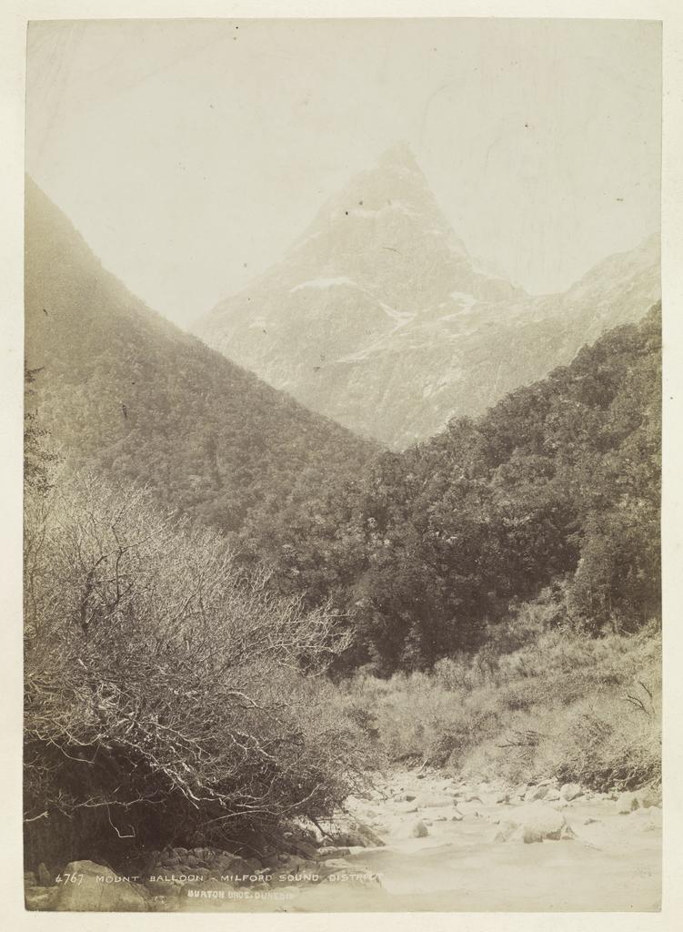 Mount Balloon, Milford Sound